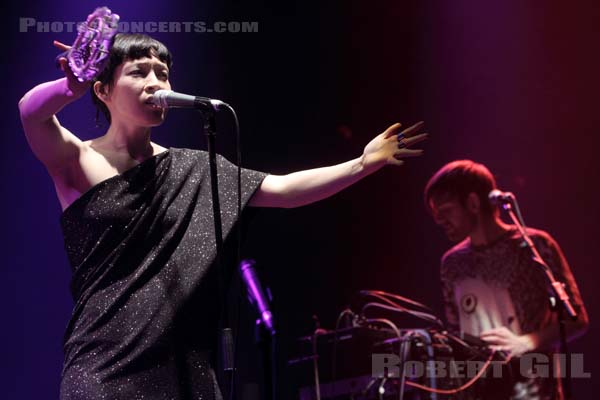 LITTLE DRAGON - 2010-11-23 - PARIS - Zenith - 